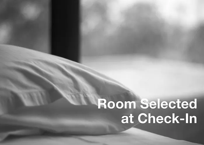 Ξενοδοχείο Aquamarin 3*